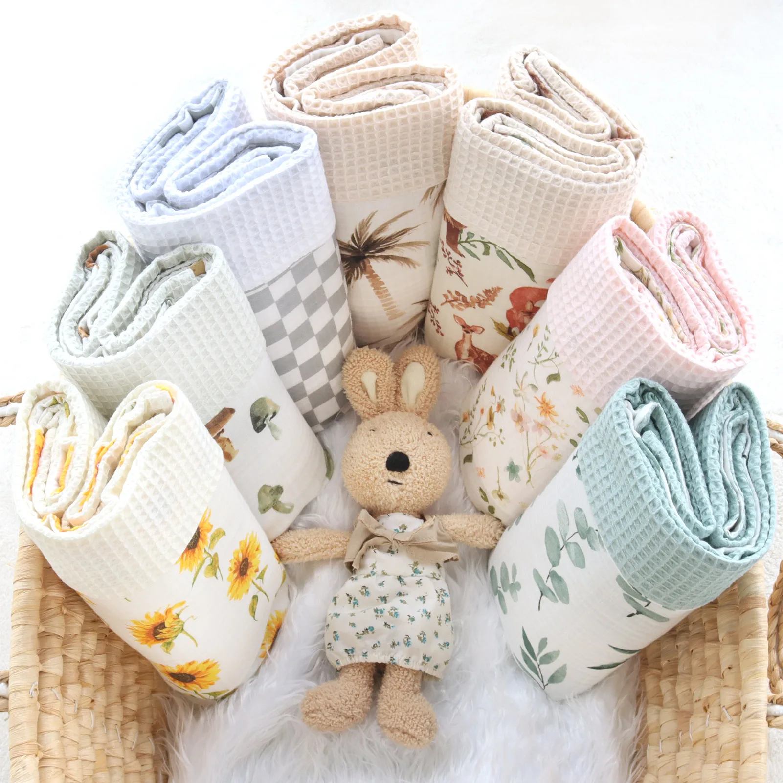 Custom 2 Layers Waffle Fabric Towel for Newborn Wrap Shower Gift with Printed Patterns Bamboo Cotton Baby Muslin Swaddle Blanket