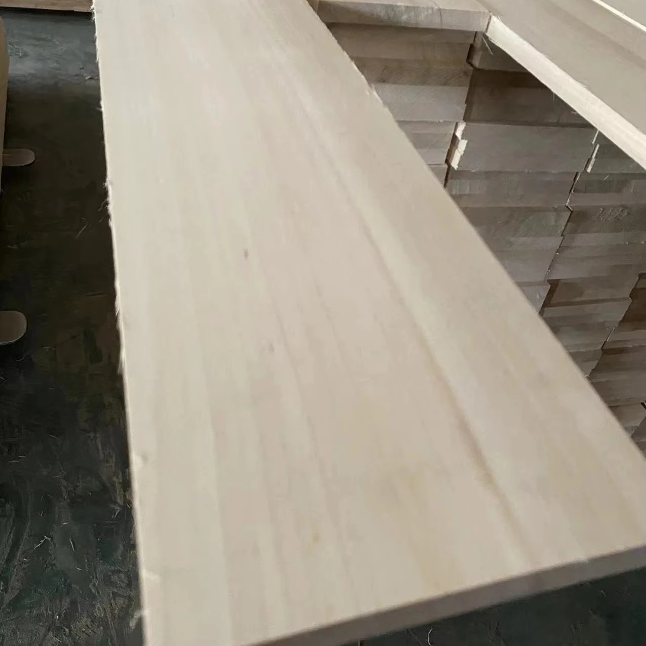 AB Grade Paulownia Edge Glue Board Sawn Timber Panels Solid Wood Paulownia for Furniture