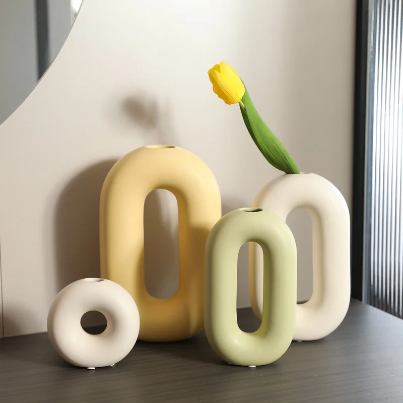 Best Selling Wholesale Circle Donut Vases Grand Custom Design Manufacturers Flower Color Ceramic Vase For Home Decor