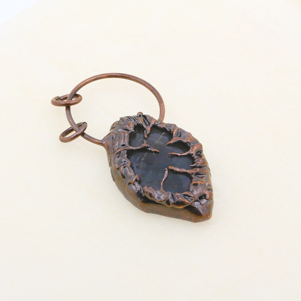 Natural Raw Quartz Antique Brass Black Stone Pendant for Jewelry