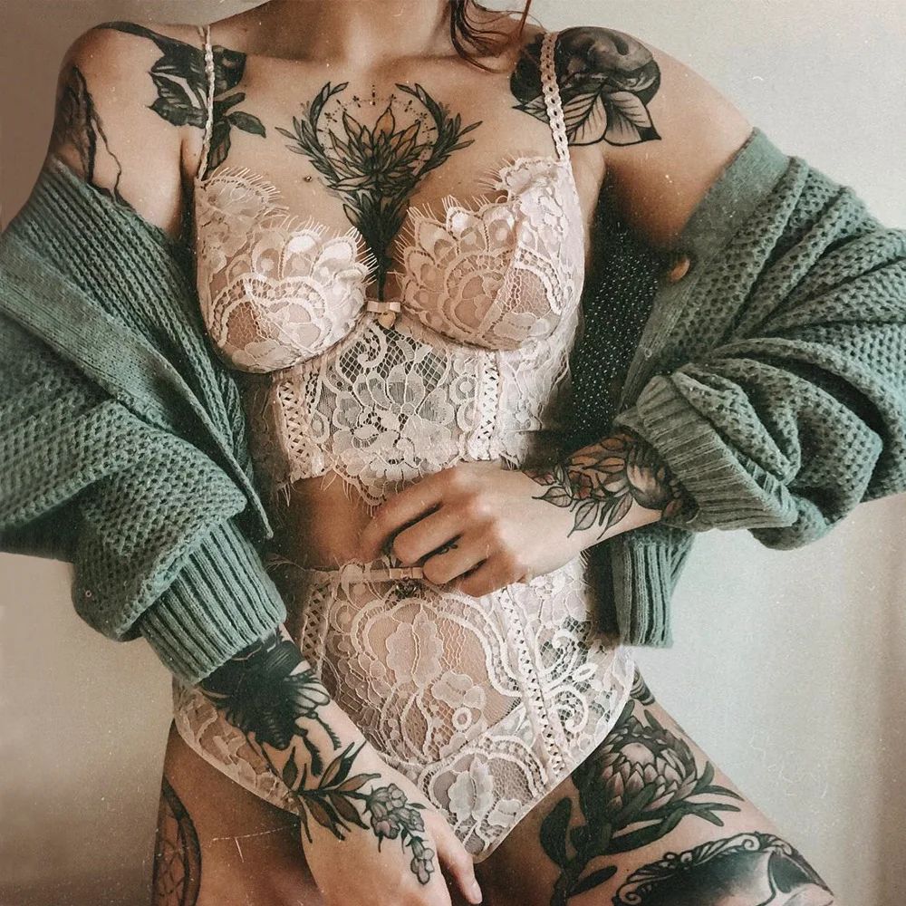 2021 New Fashion V Neck Short Sleeve Embroidery Lace Bra And Panty Sets Sexy Lingerie