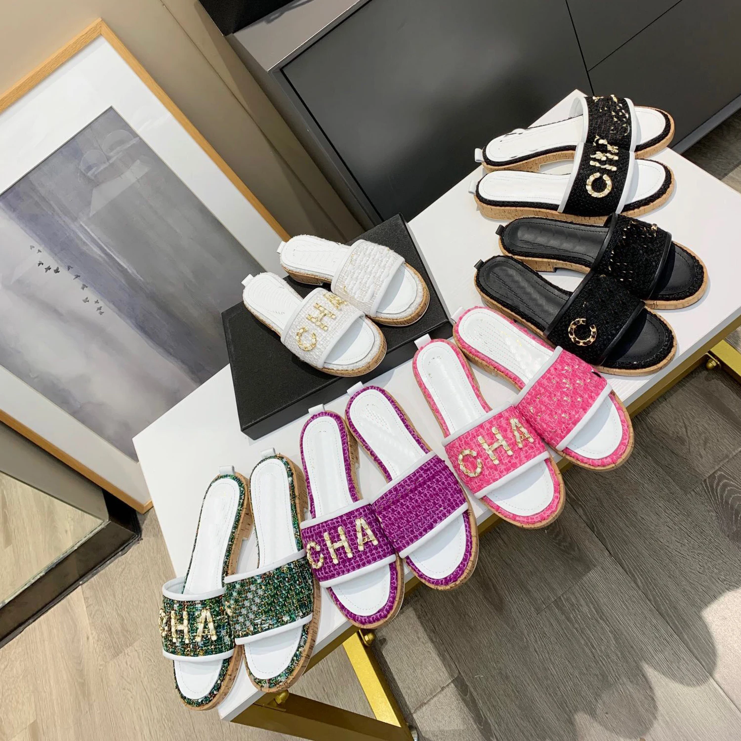 
Luxury Designer Brand High Quality women 2021beach Sandals Fashion Brand Flat Shoes Ladies vacation Slippers 