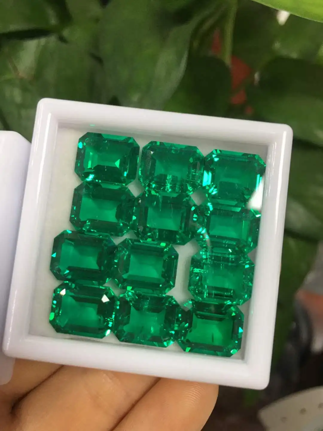 Wholesale Manufacturer Octagon Lab Grown Emerald Inclusion Price per Carat Hydrothermal Colombian Emerald for Jewelry Making
