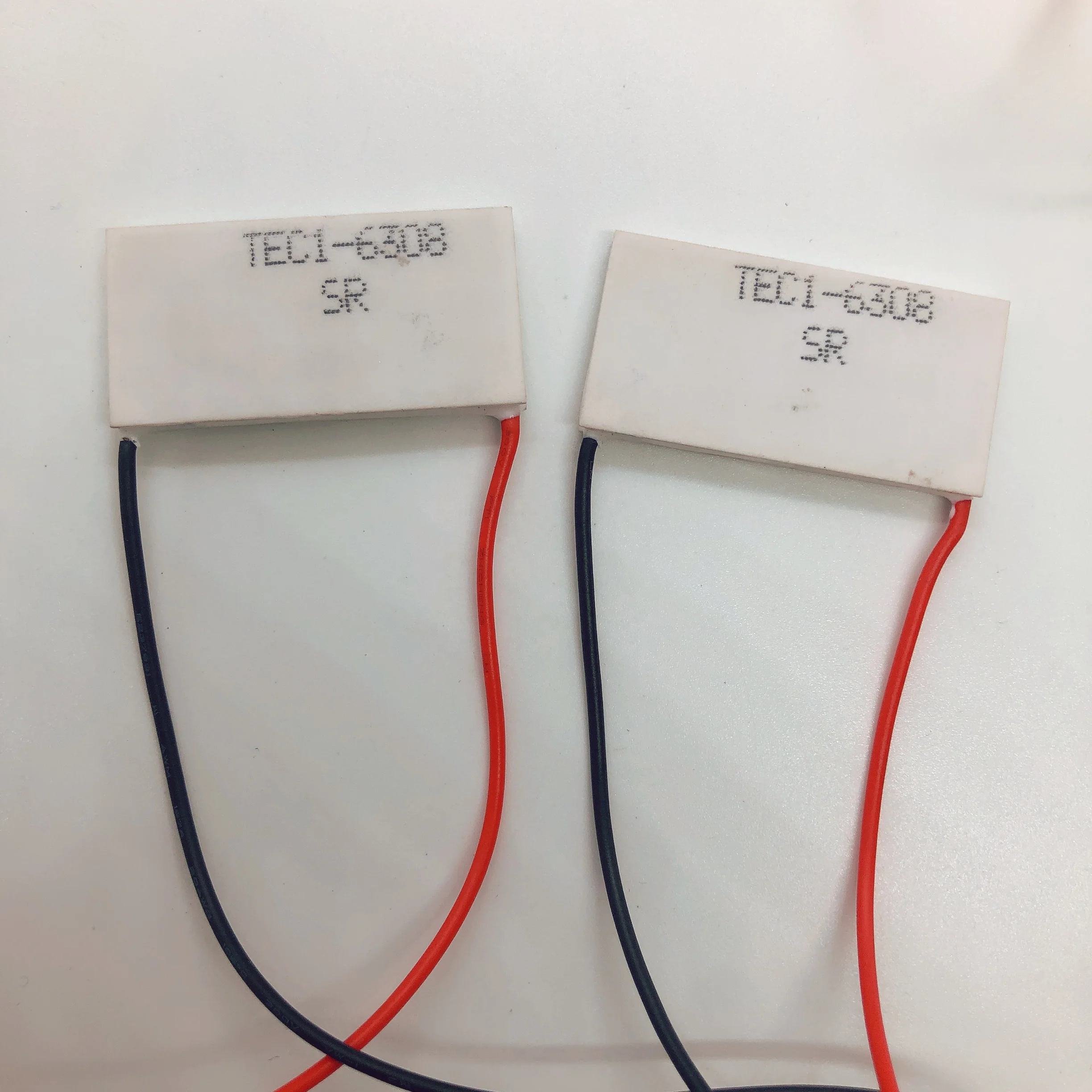 Пельтье TEC1-06308 7 6 V 8A 32 Вт 20*40 мм Термоэлектрический охладитель