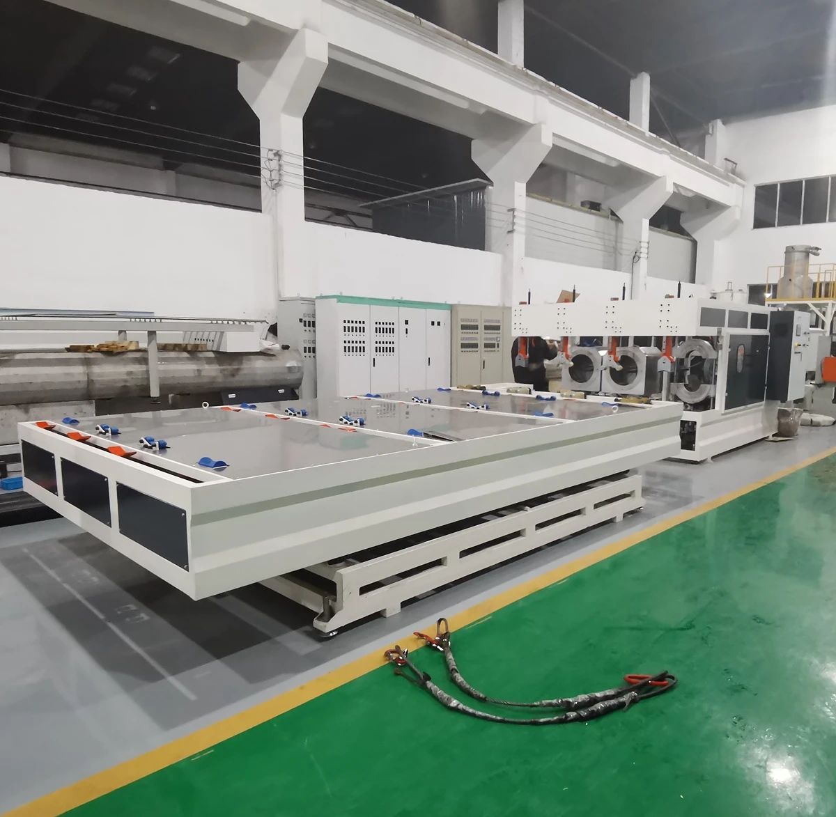 
Sgk полностью автоматическая машина для производства дренажных труб из ПВХ и пластика 