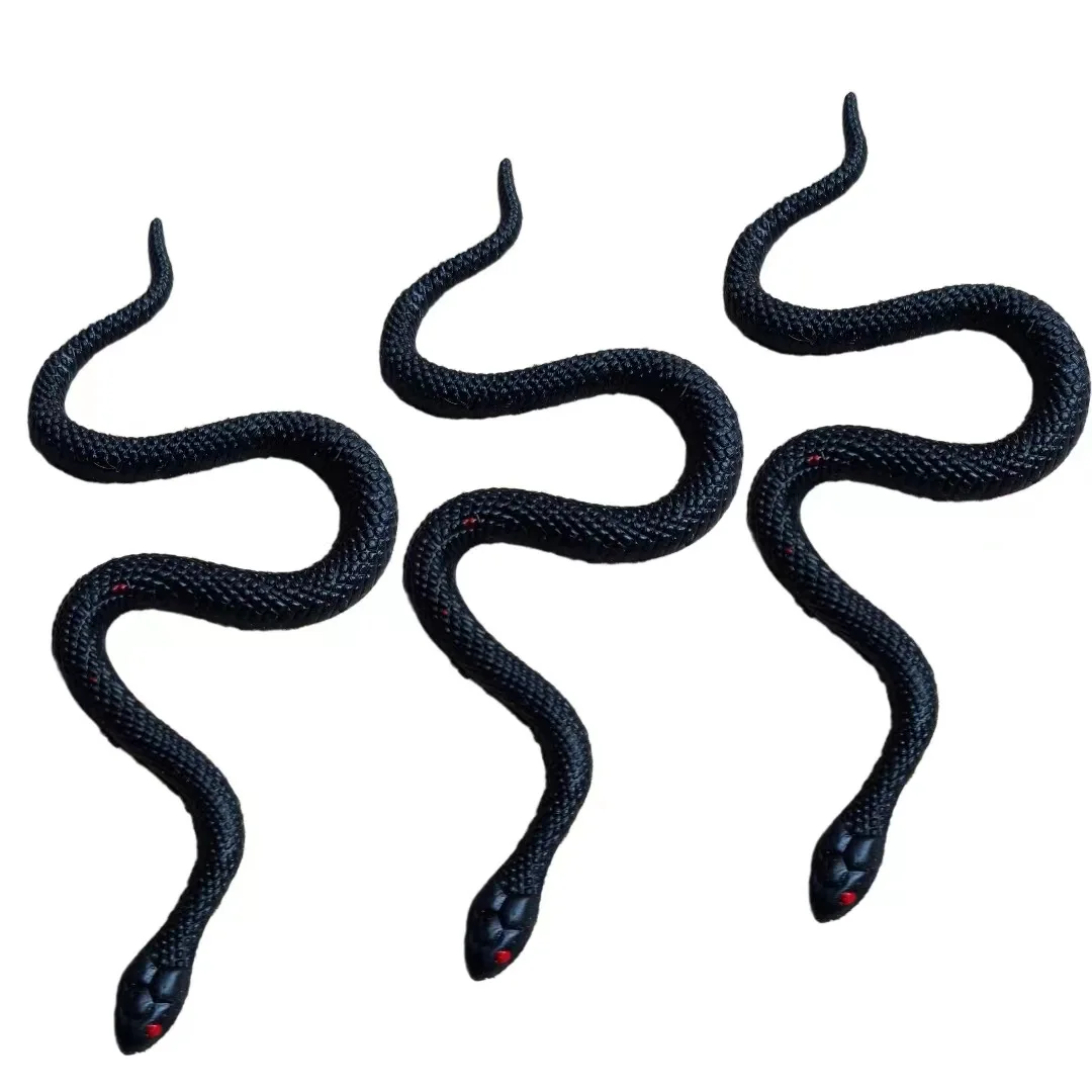 Halloween Decoration Soft Rubber Snakes Funny and Joke Toys Snake For Prank Novelty Toy Tpr Animal Rubber Stretchy Snake Toy