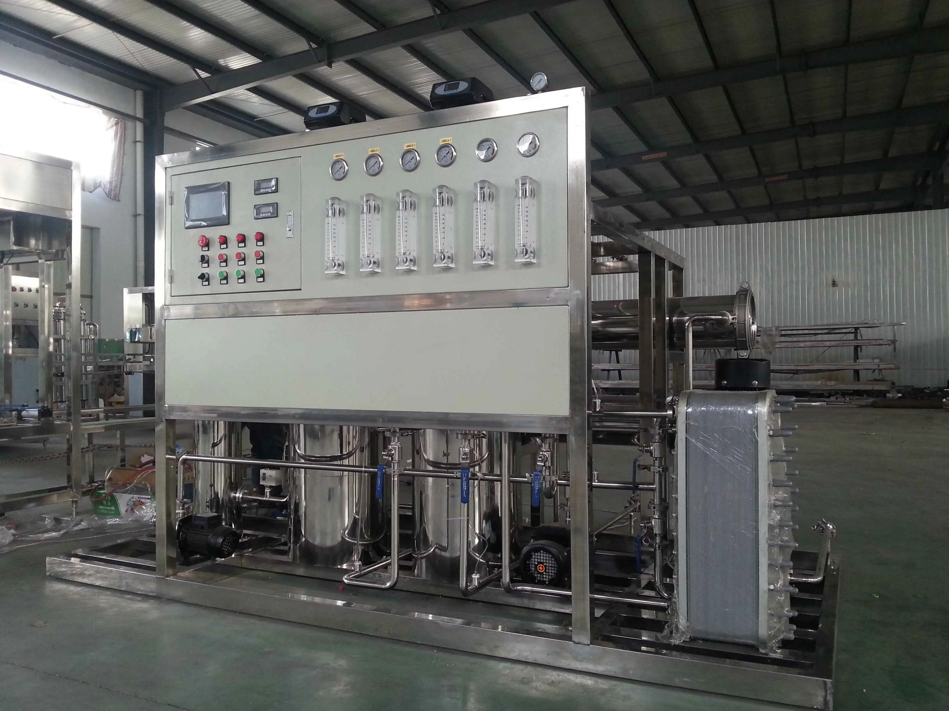 
factory price professional quality 5000lph automatic reverse osmosis RO UV water treatment machine 