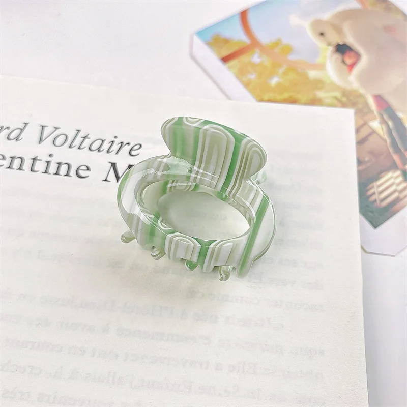 Sweet 2024 Mini Acetate Claw Clip for Women Girls Hair Claw Korean Style Chic Crab Hair Clip Hairpins Women Hair Accessories