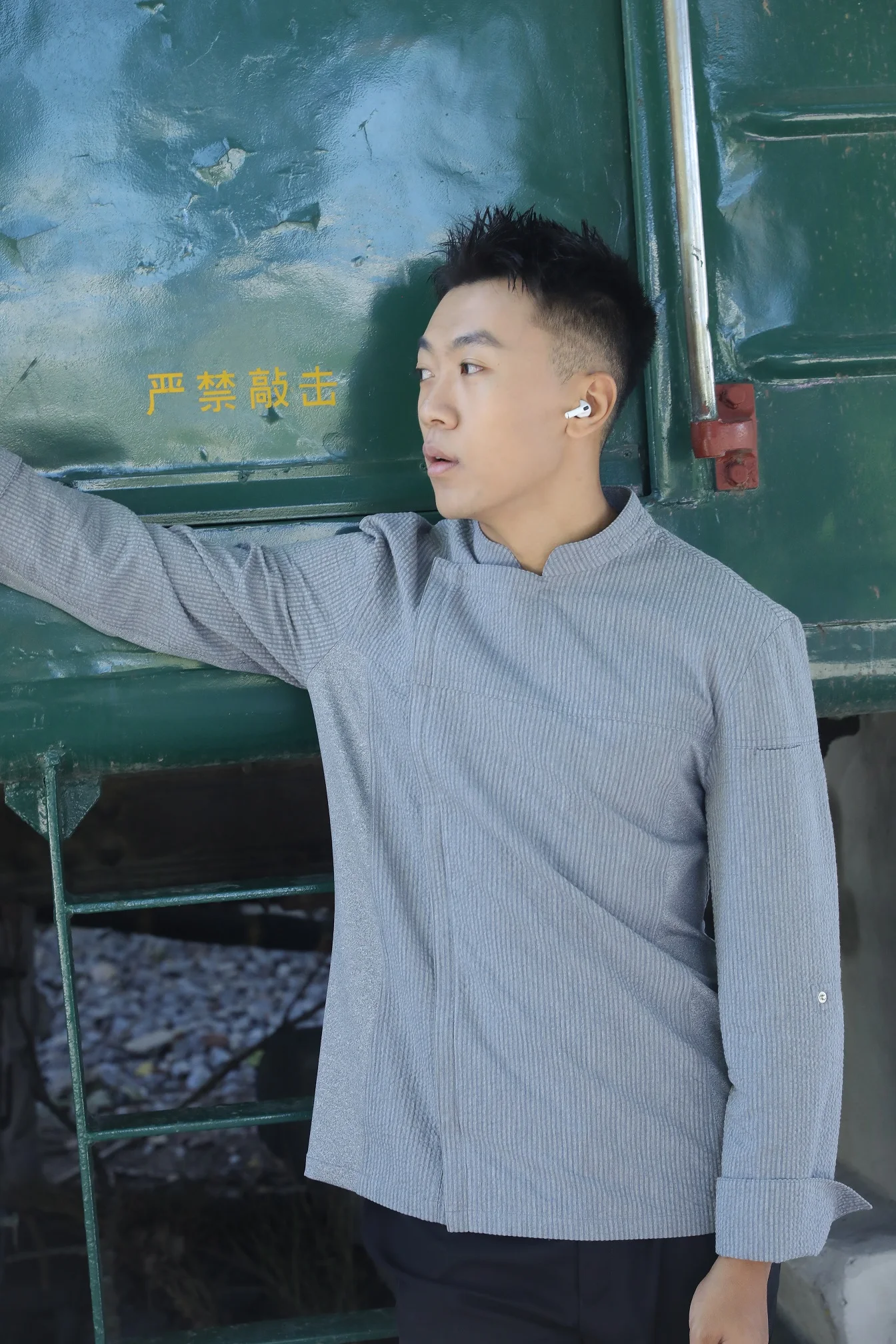 CHECKEDOUT New Style High Quality chef clothing Adjustable Sleeve Chef jacket and chef  restaurant and bar uniform for hotel