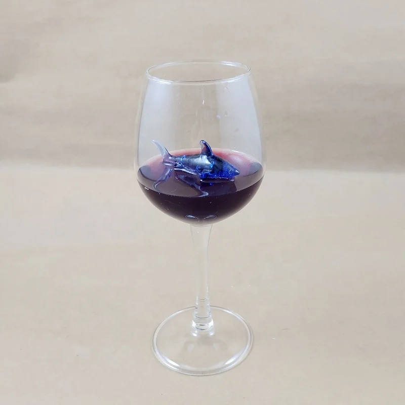 Factory Wholesale Handmade Unique Pattern Red Wine Shark Cup Glass/Blue Shark Cup/Glass Shark Cup for Supermarket Distribution