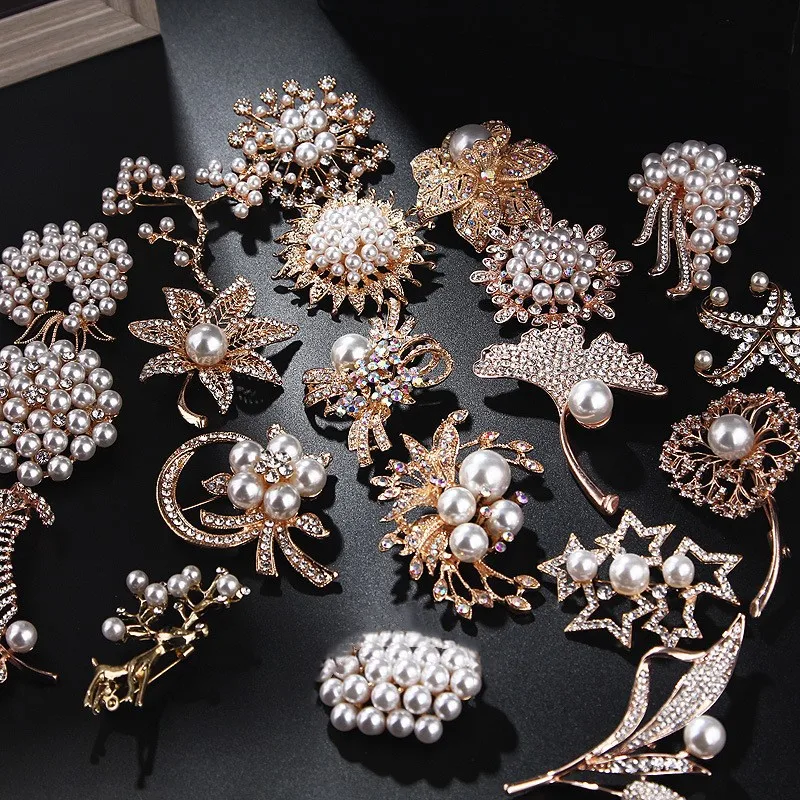 60 Styles Shiny Micro Pave Rhinestone Animals Brooch Pins Fine Gold Plated Flower Heart Star Butterfly Pearl Brooches Women