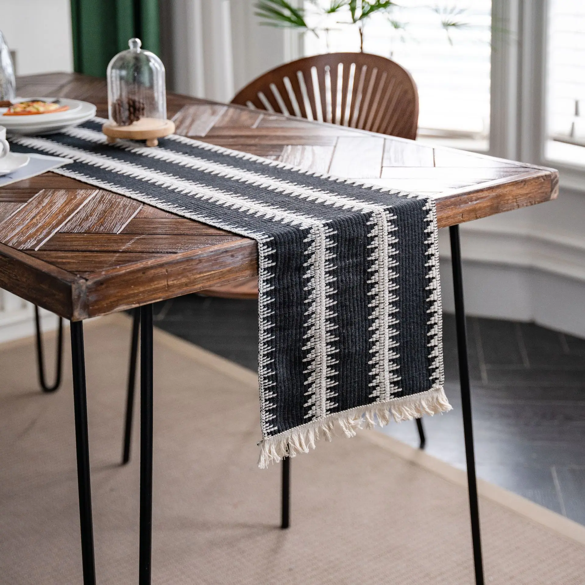 Cotton Linen Striped Stitching Two-tone Woven Tassel Table Runner