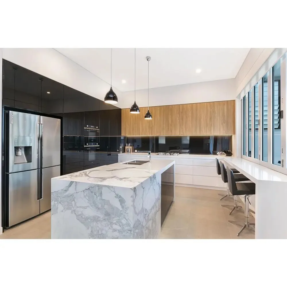 2024 Free design china made modular kitchen furniture modern glossy kitchen cabinets wooden from 18 years Factory