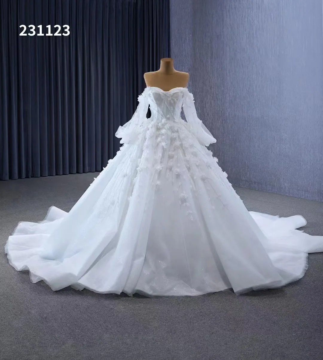 Feishiluo Luxury 3D Flower  Wedding Ballgown Detachable Off-Shoulder Bridal Dresses Heavy Pear Bead Wedding Dress
