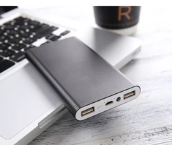 Metal Thin Power Bank 10000mAh Mobile Phone Chargers Lithium Batteries Can be Customized Portable 5000mAh Power Bank Supplies