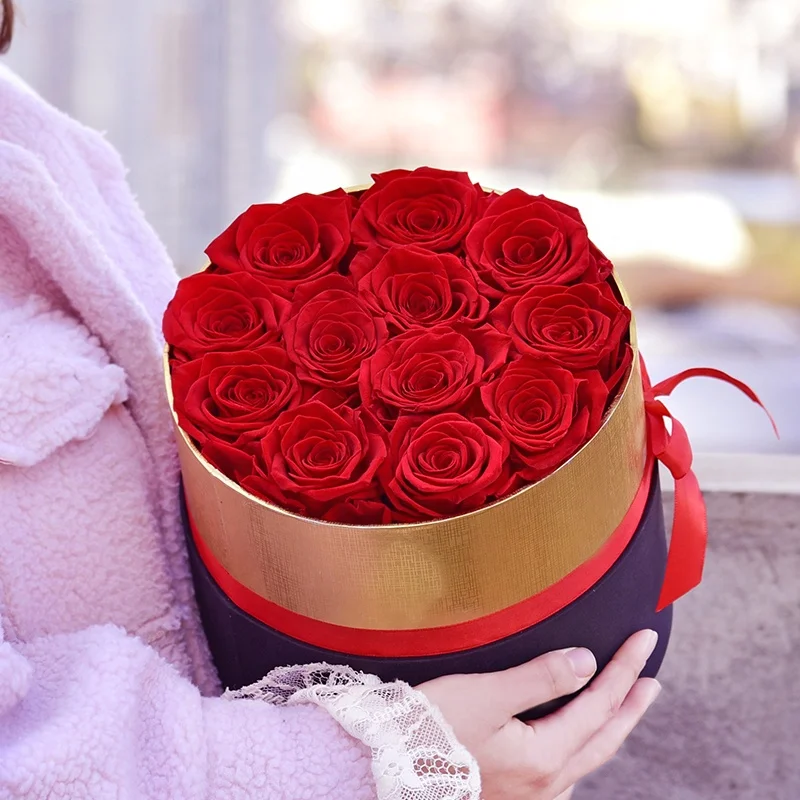 2022 New products ideas Wholesale fresh flowers Preserved Eternal Forever Stabilized rose in Round box with Gold paper for Decor