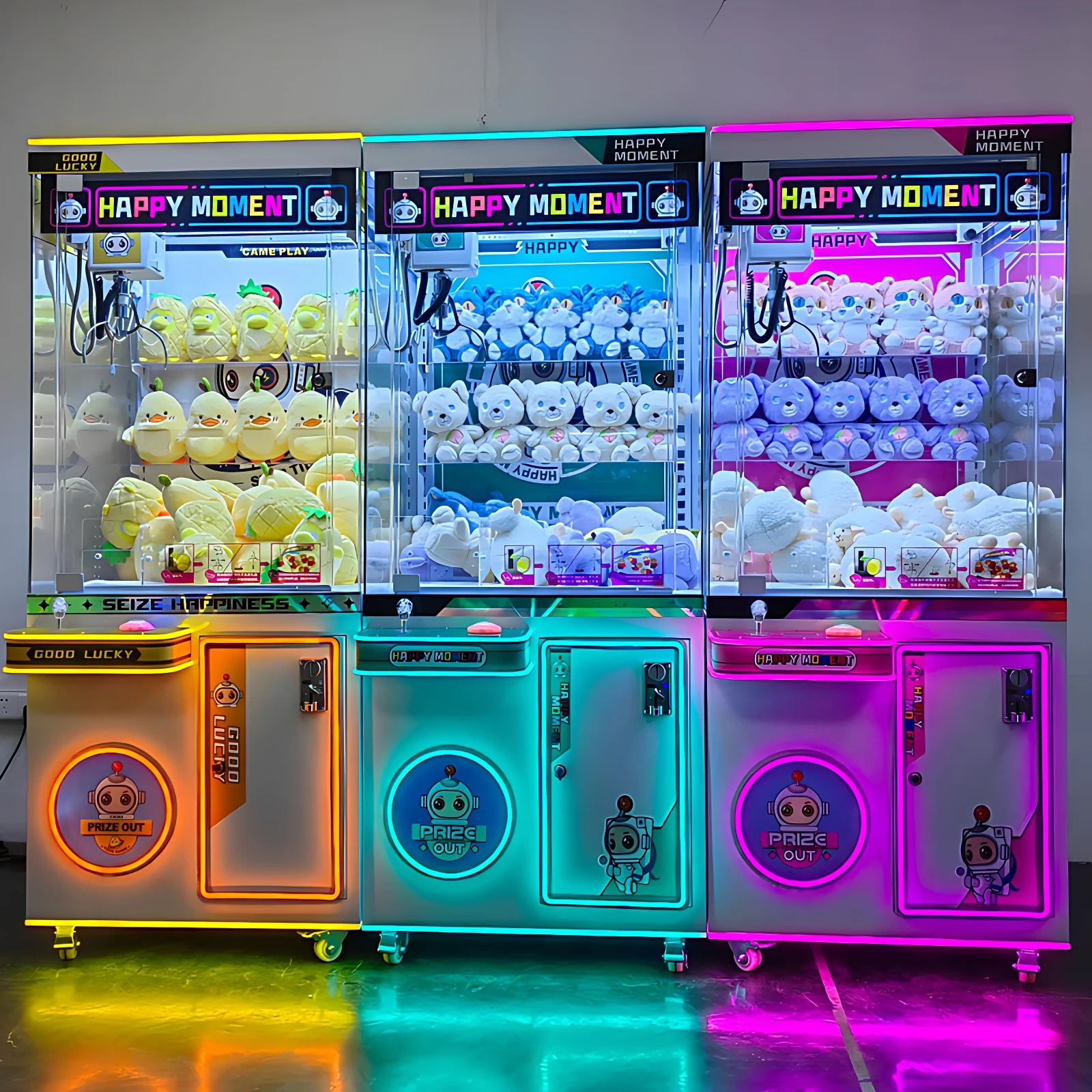 Guangzhou cheap wholesale custom coin-operated claw machine crane vending machine doll claw machine game consoles