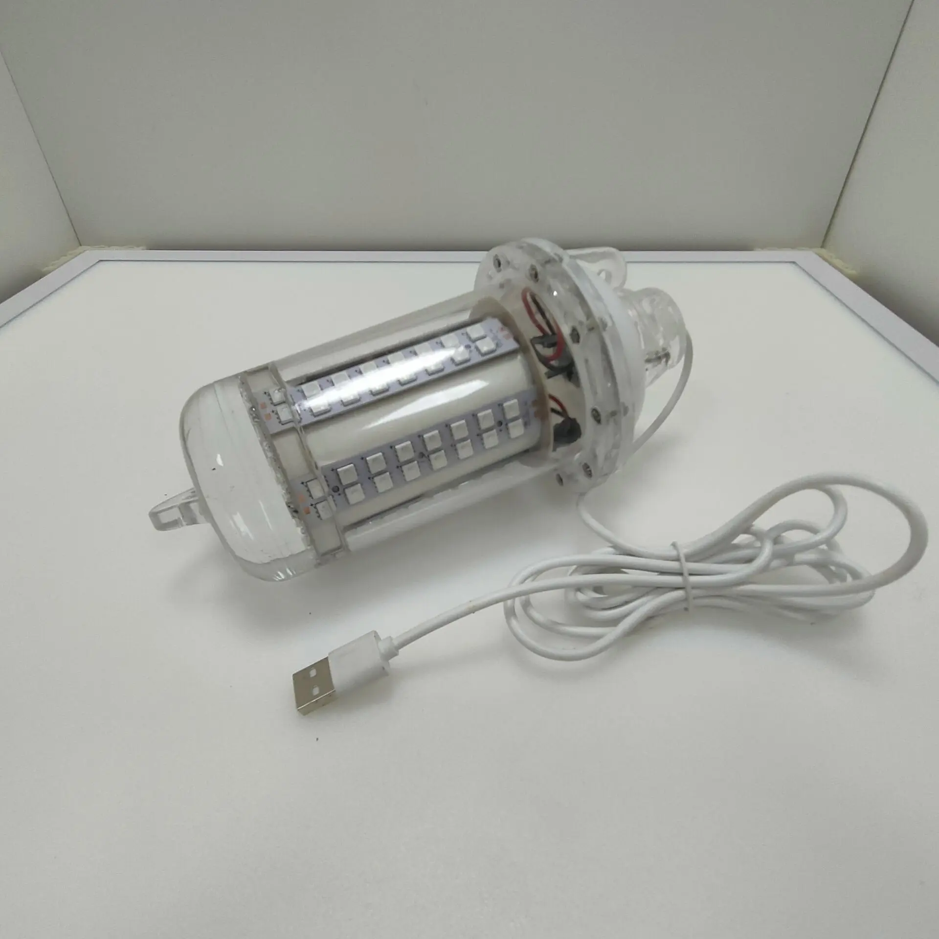 Charging model infrared remote control fish lamp