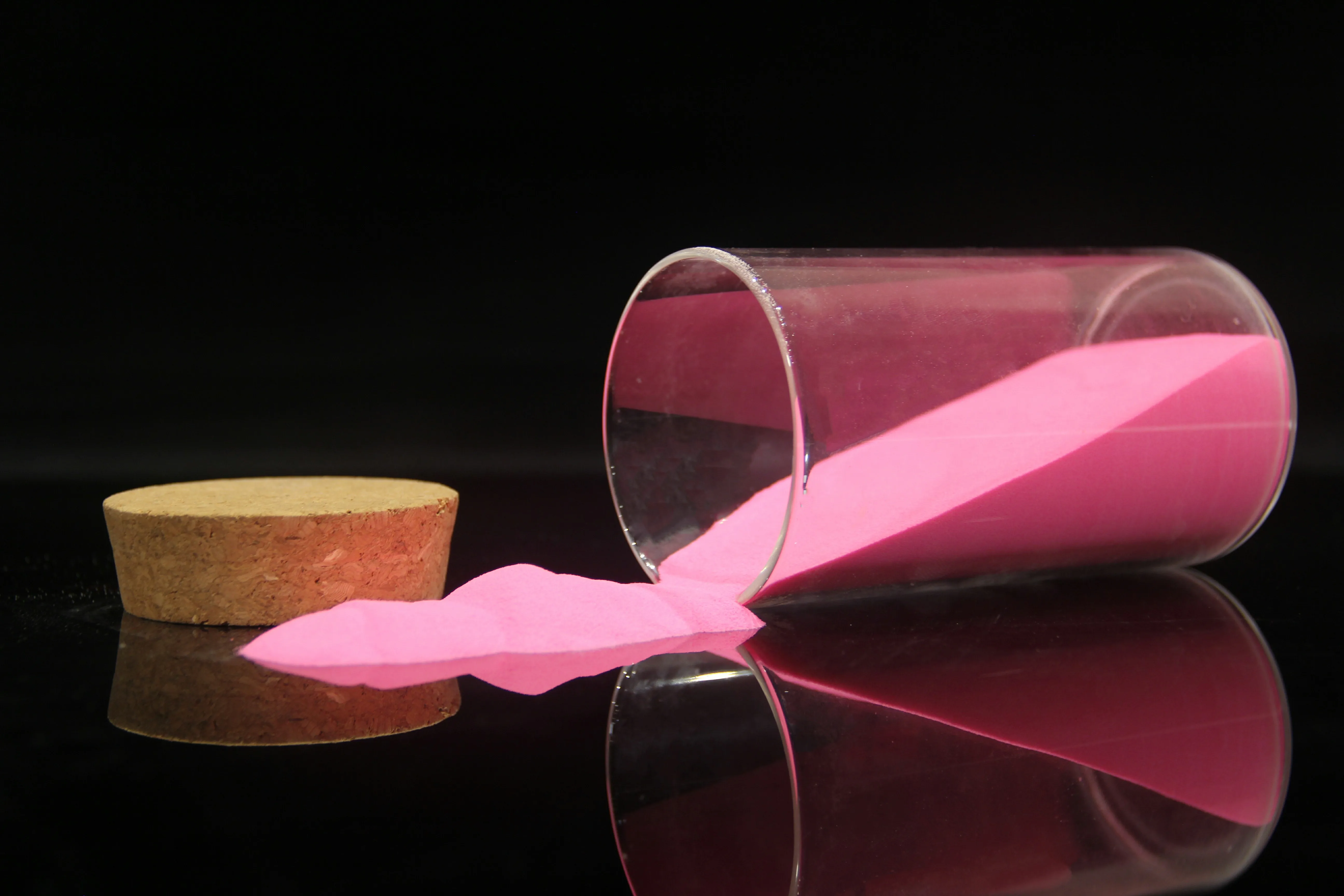 Bulk Fair & Lovely White To Red Glow In The Dark Acrylic Mica Powder