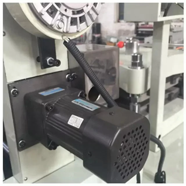 300times/min High Quality Fully Automatic Paper Cardboard Box Die Cutting Machine