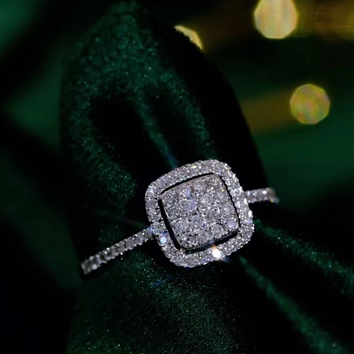 Xinfly 18k White Gold 0.35ct Square shapes Diamond Engagement Cluster Ring