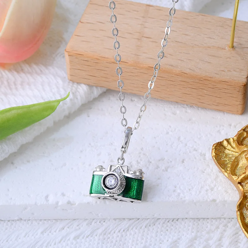 New design Custom 925 sterling silver necklace Emerald green Cute Hidden Camera Pendant With Zircon Necklace
