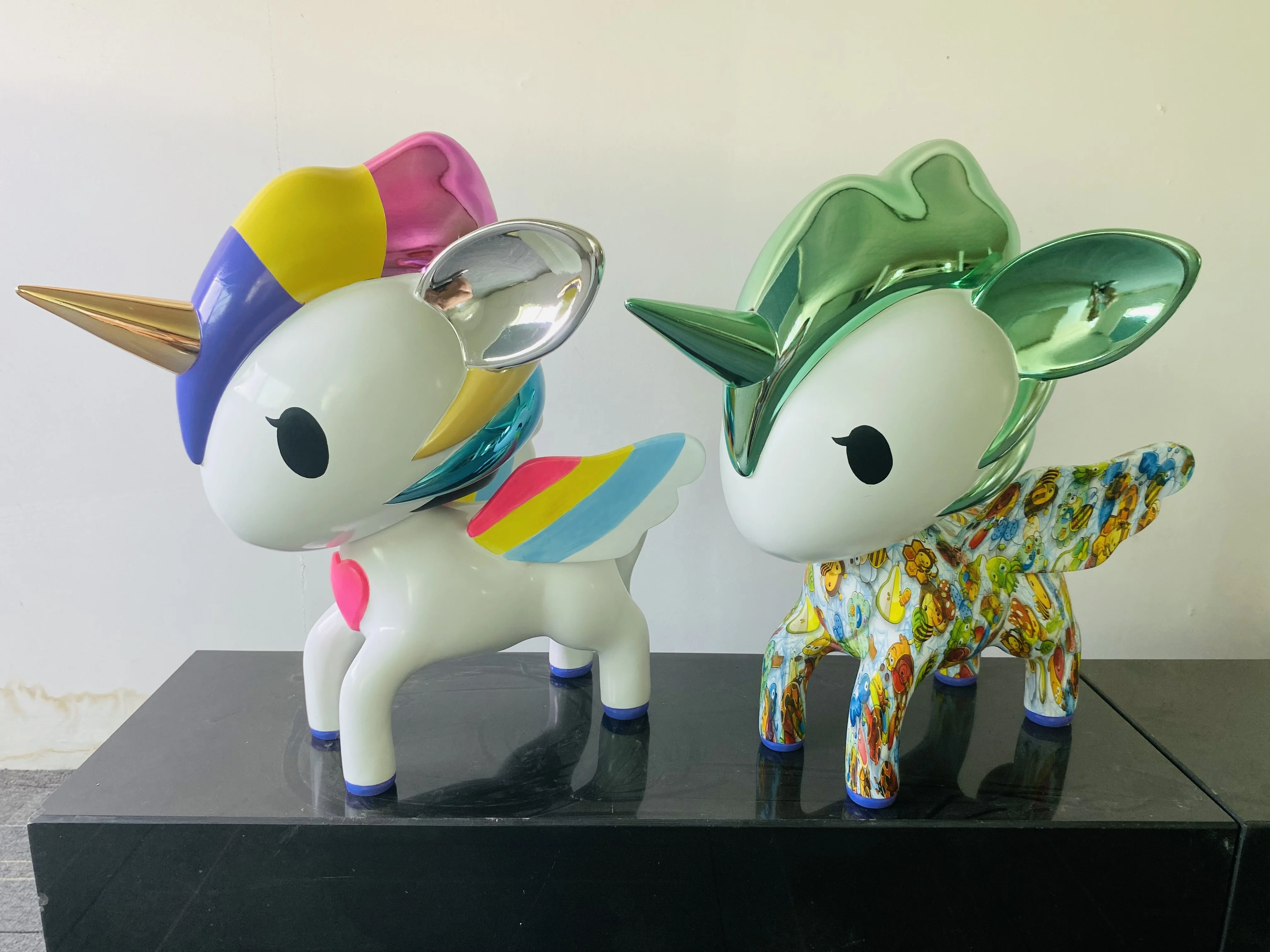 Customized unicorn desktop ornament resin crafts Statue for Home Living Decoration