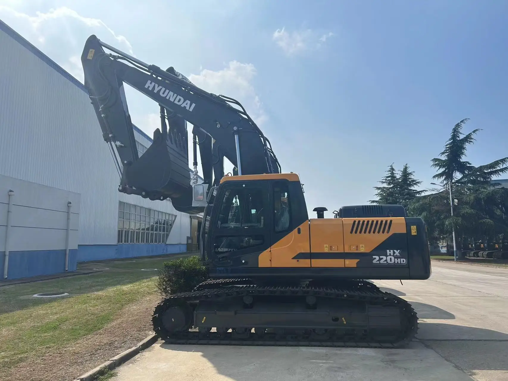 2024 новый гусеничный экскаватор hx220hd 22 t из Кореи продажа в Алгерии