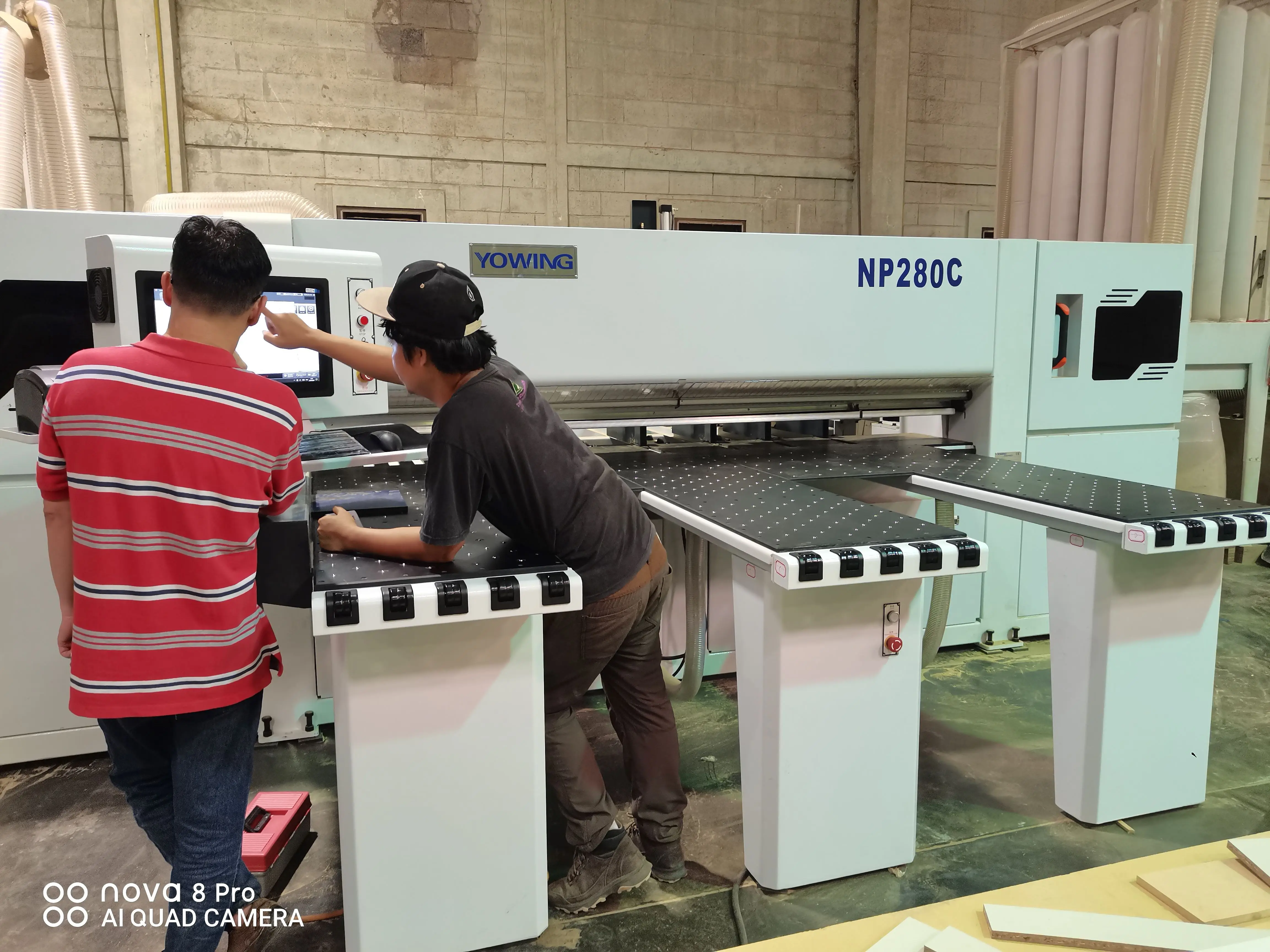 Автоматическая режущая пила для деревообработки дерева пластика ПВХ