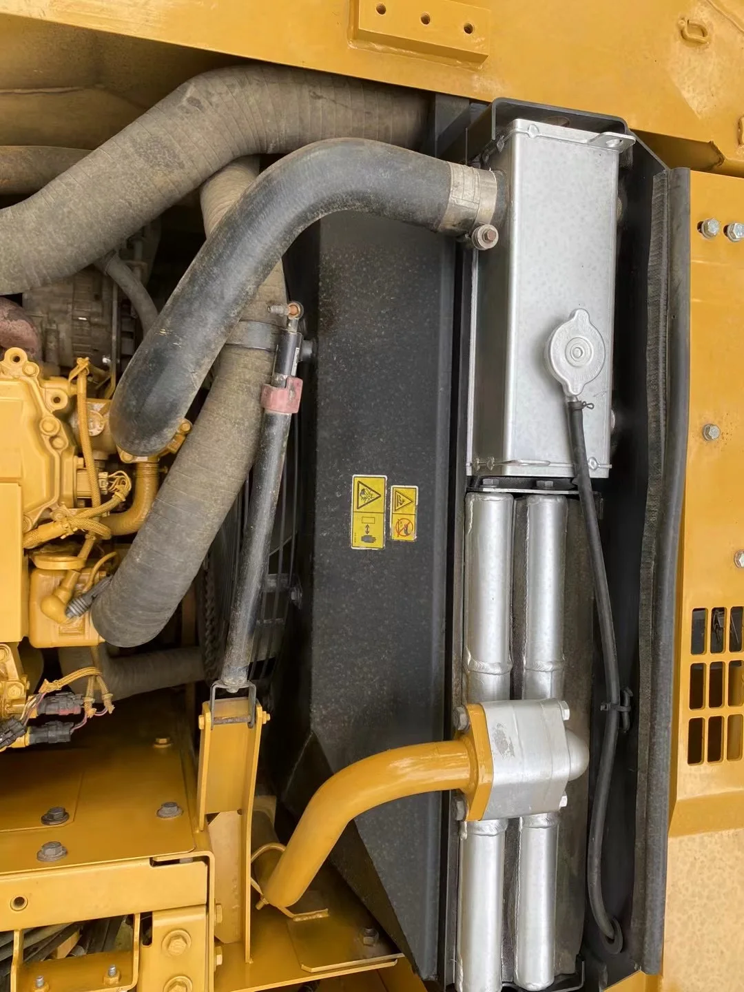 Good Condition Second Hand Excavator Cat315D2GC 15ton Caterpillar for Sale