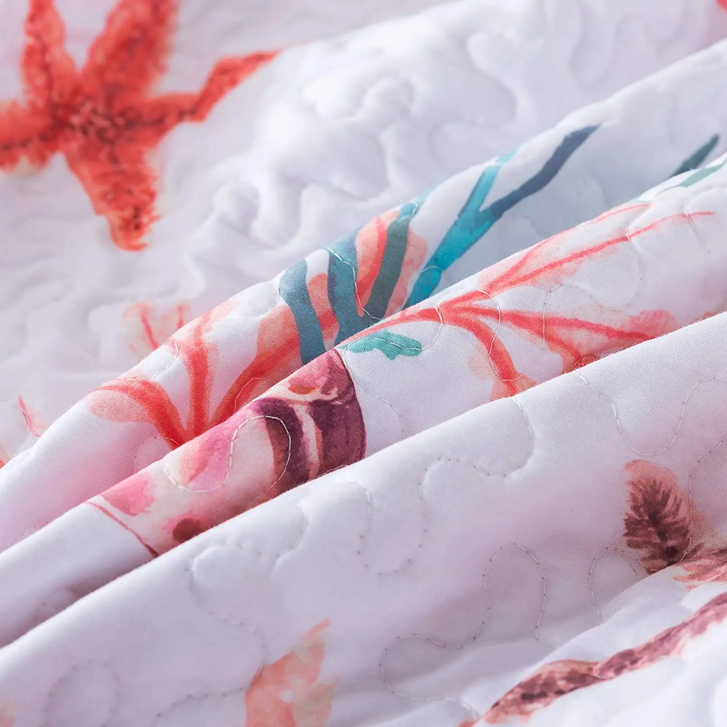 Lovely and Cute Seaside Treasures Bedding Quilt Set - Queen Lightweight Quilted Bedspread