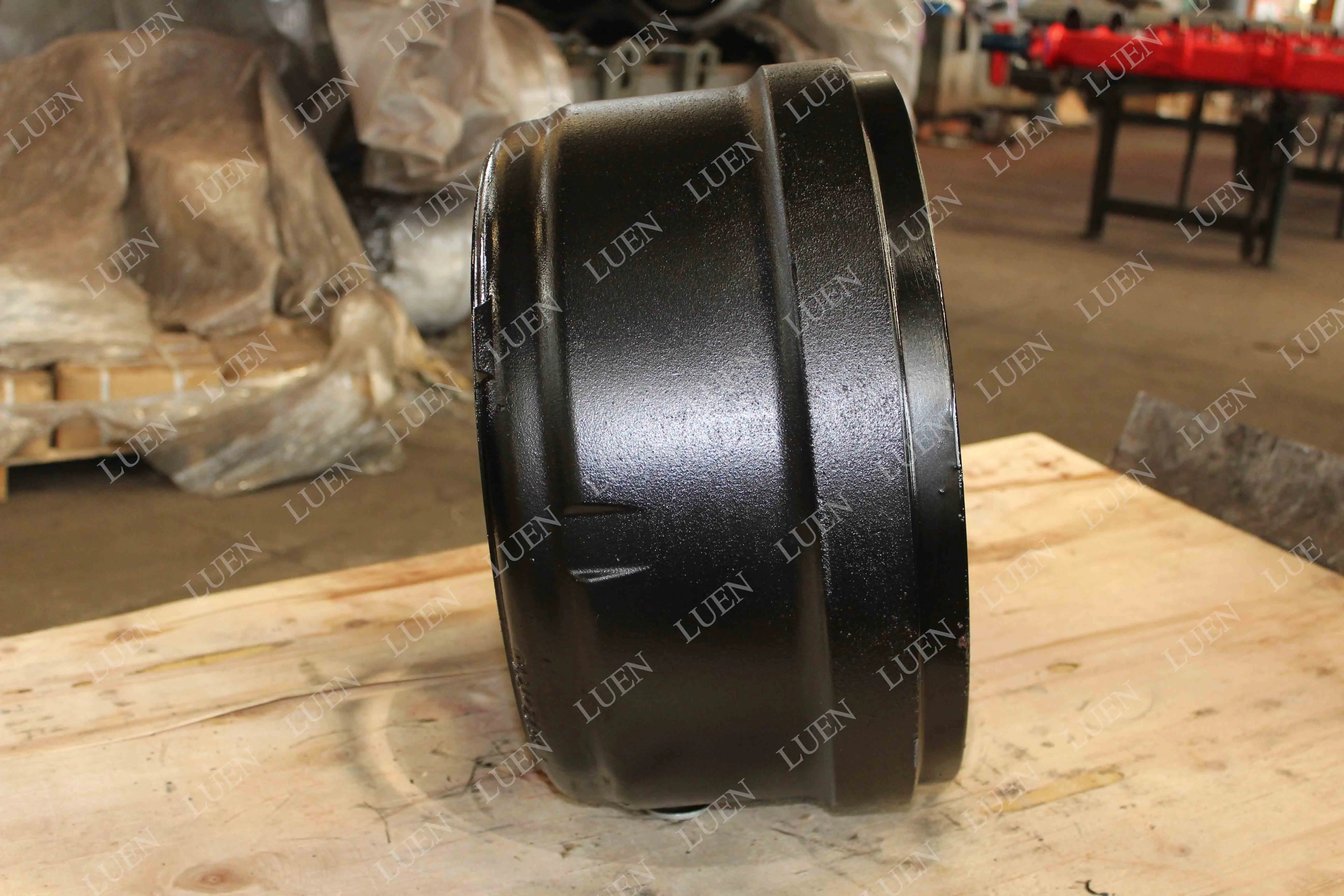 LUEN Factory Price Brake Drum American Type Axle Brake Drum