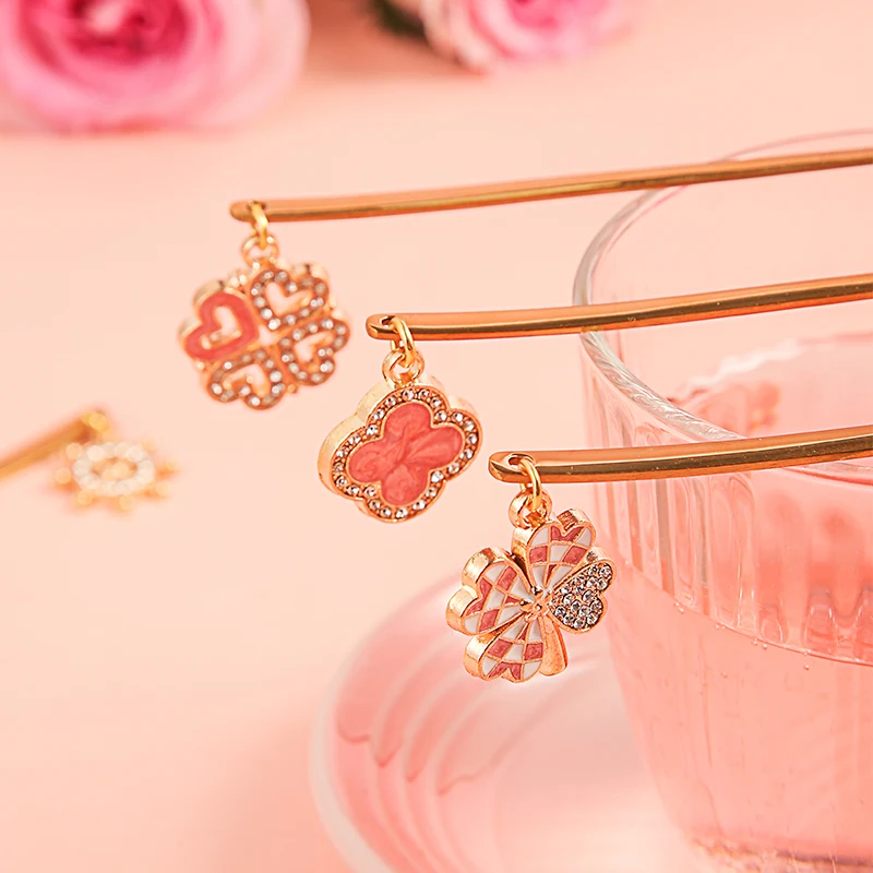 Clover charms spoon gold spoon set with color box golden spoon fork set door gift set