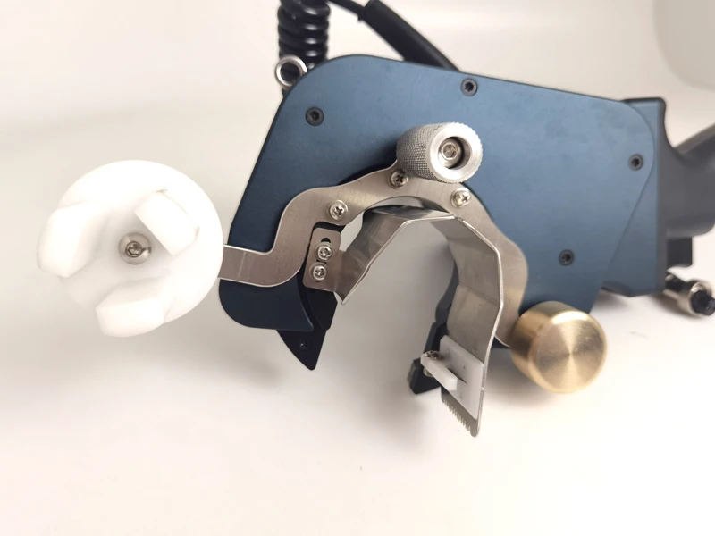 High speed Automatic electric tape wrapping machine for wire harness cable tape winding machine AT-1608