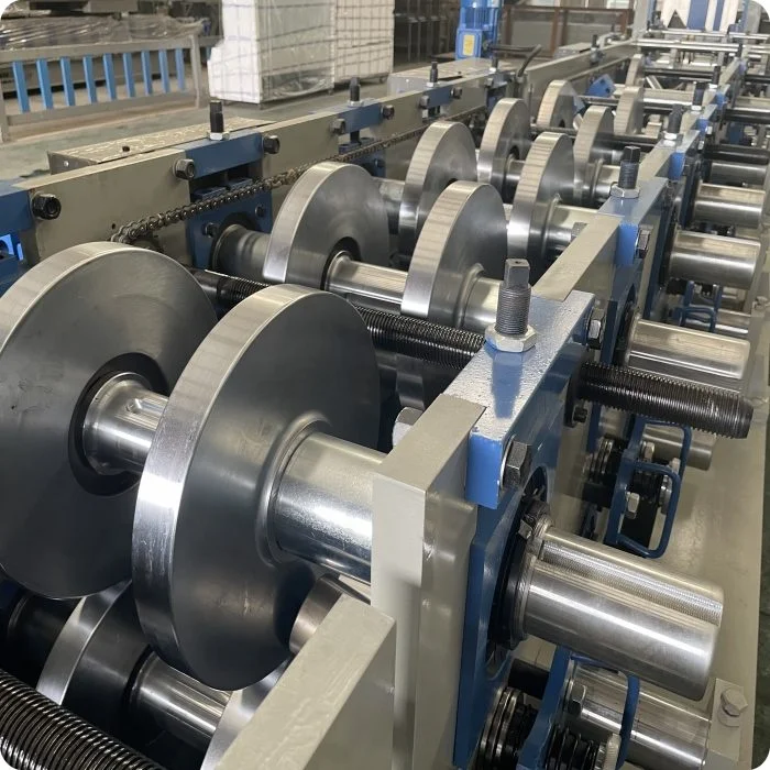 Galvanized Purlin 75/100/120/150/200/300 Auto C Shape Purlin Making Machinery