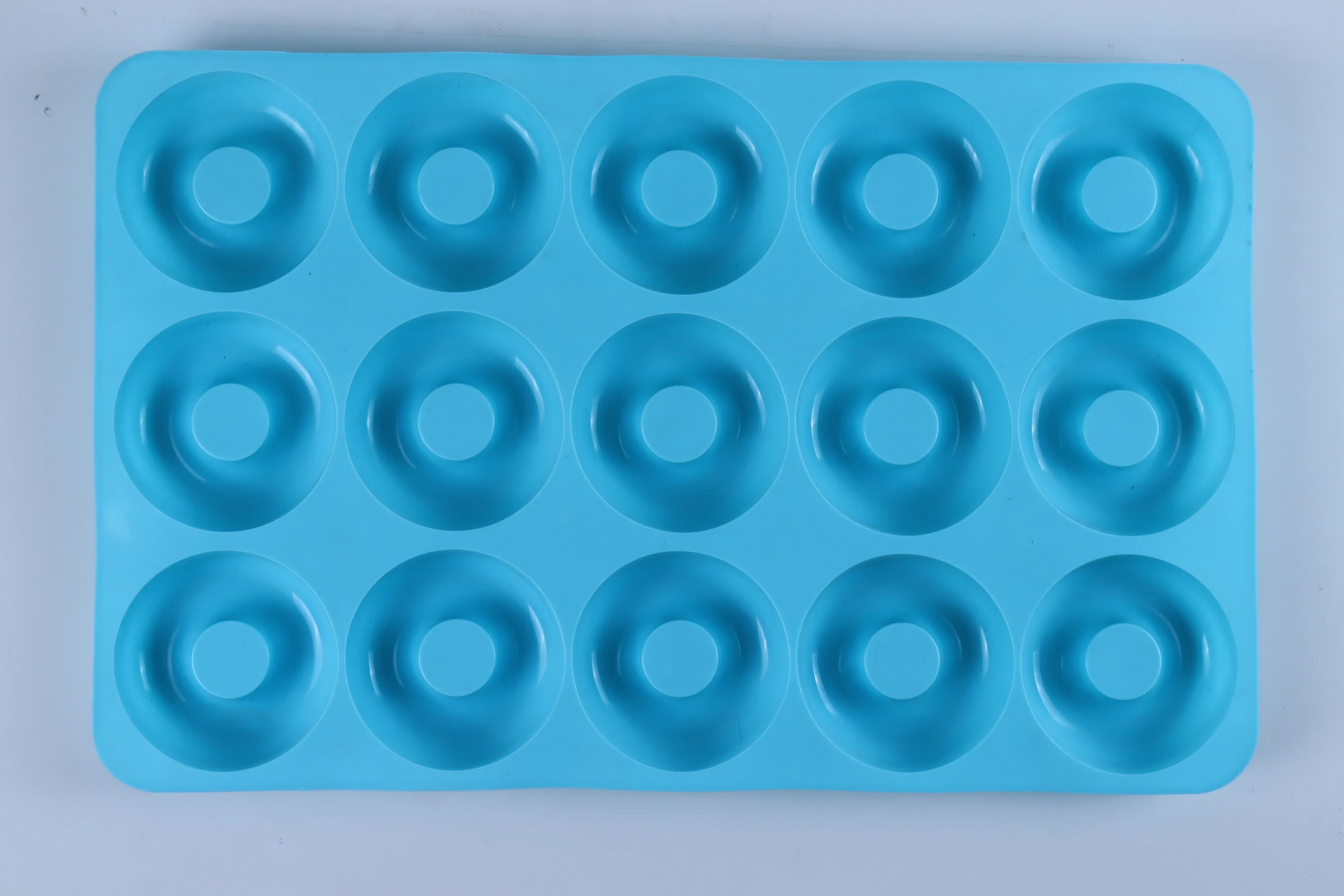 Donut silicone mold diy cake decoration Jelly pudding mold Oven baking tool Herbal cake mould