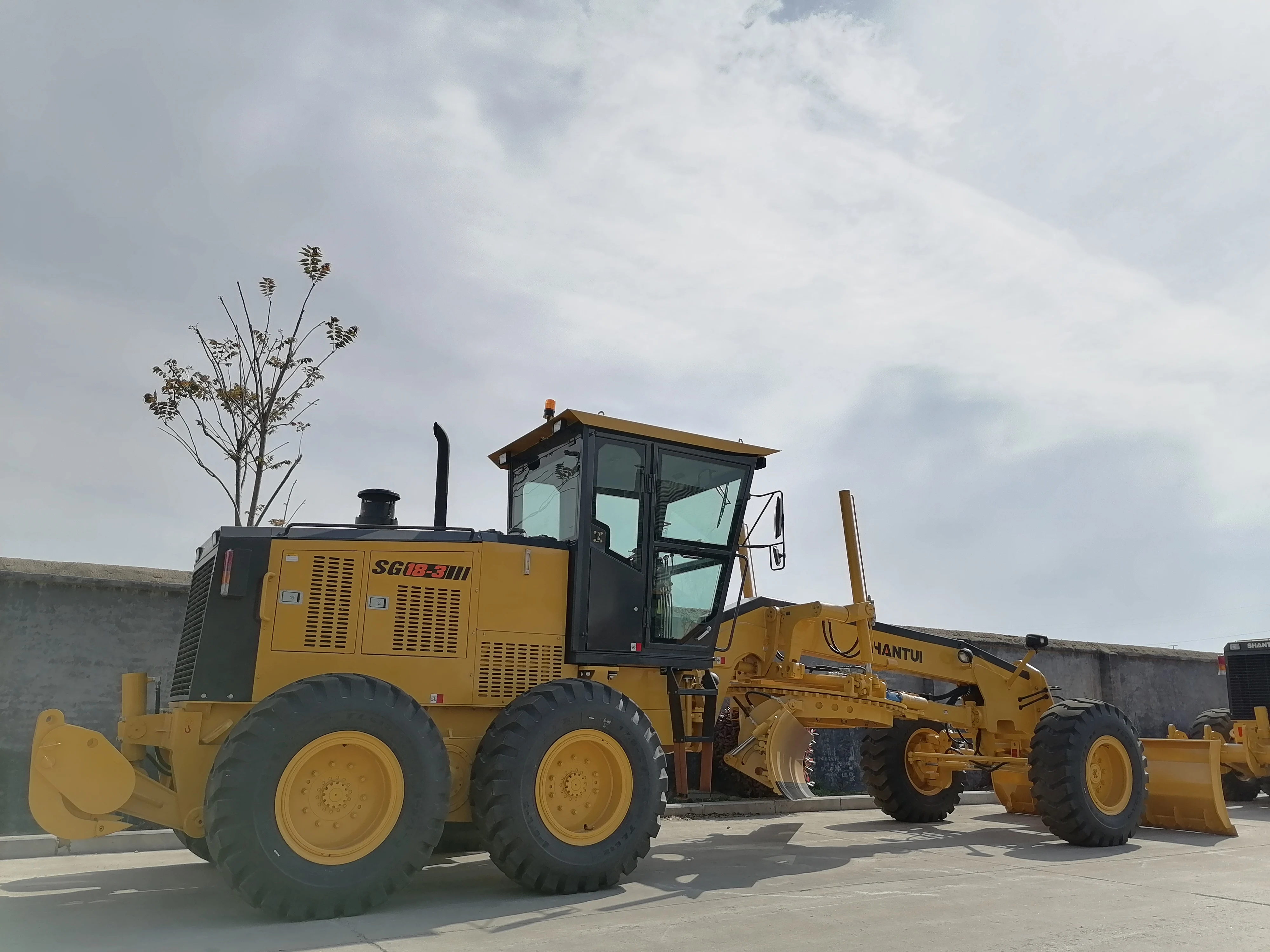 Shantui SG18-3 132kw 15.9ton Best Quality Chinese Motor Grader For Sale