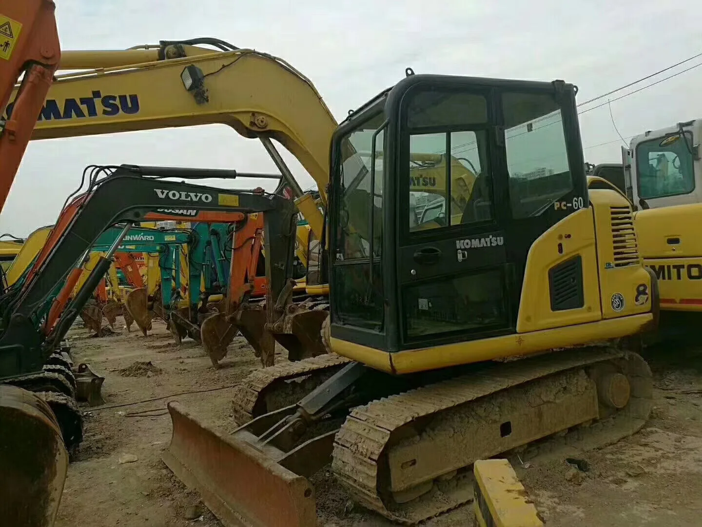 Used Komatsu Pc60-8 Mini 6ton Japan Hydraulic Crawler Excavator Backhoe Loader Cheap Earth Moving Digger komatsu Pc60