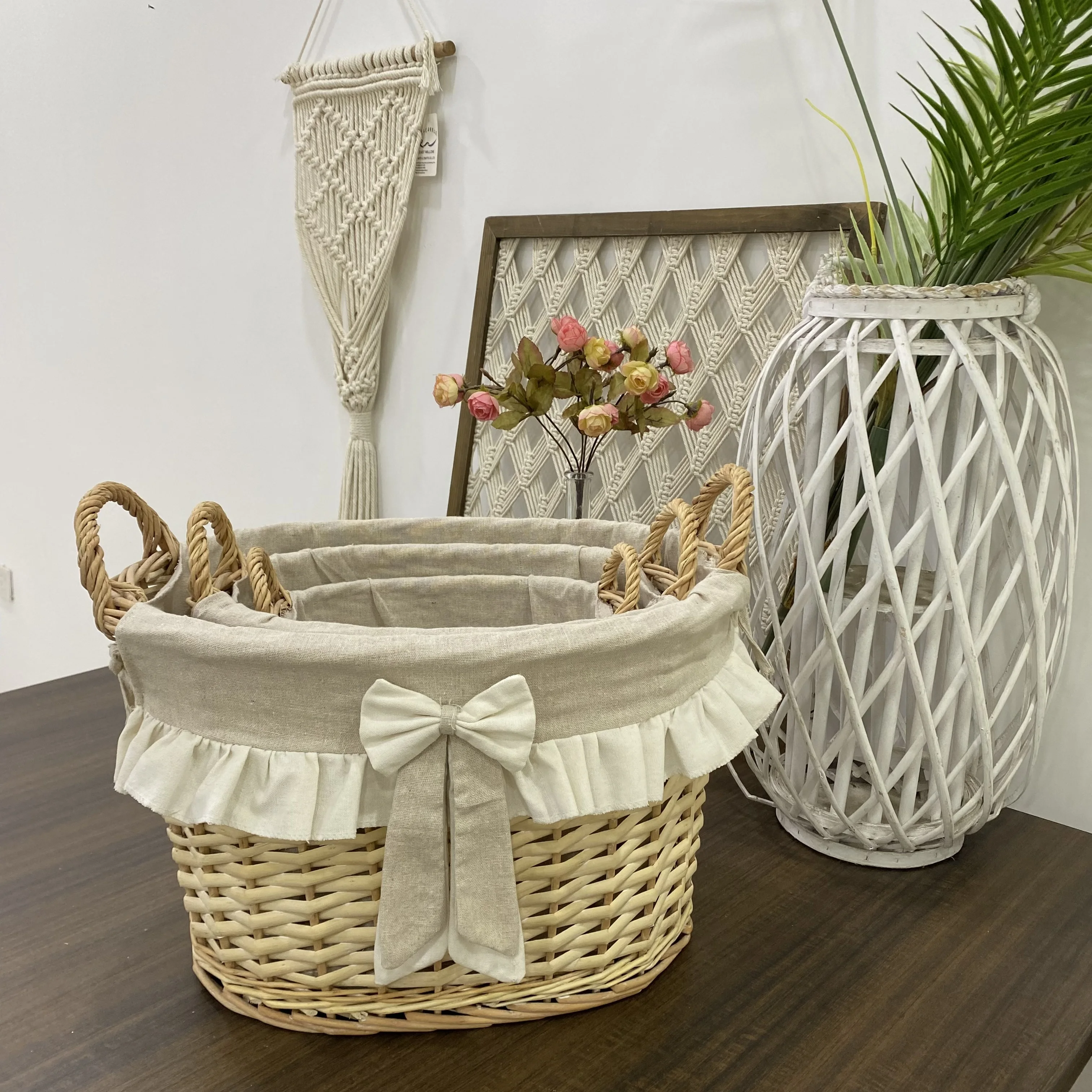 Handmade  Willow Storage Basket Cheap Wholesale Empty Wicker Gifts from Wholesaler