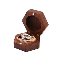 Luxury Can Custom Logo Walnut Wooden Wood Wedding Jewelry Ring Box With Magnet Clasp