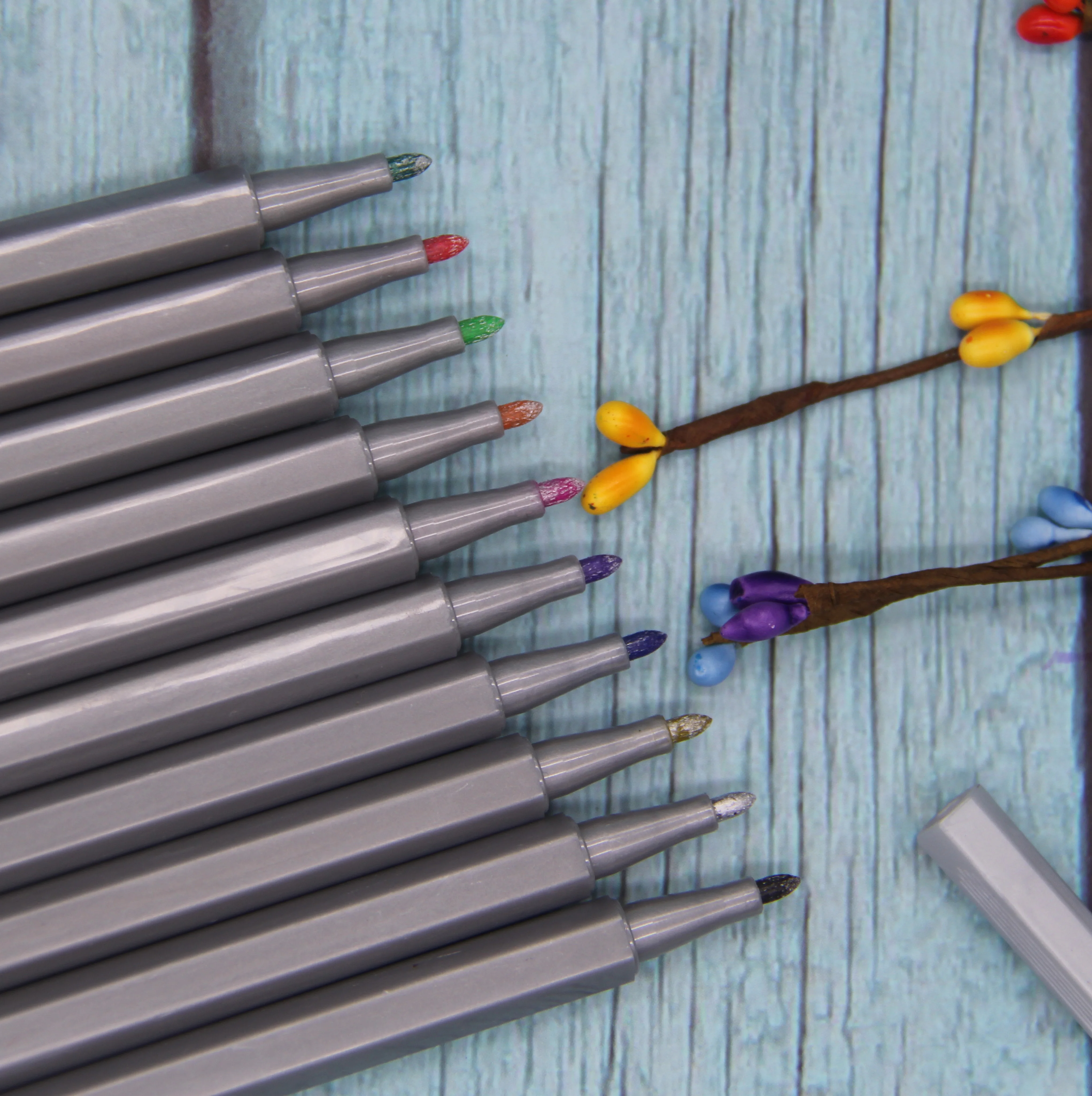 12 Colors Set Metallic Marker Pen Metallic Colored Gel Pens Special Fuction Permanet Paint Metallic Marker