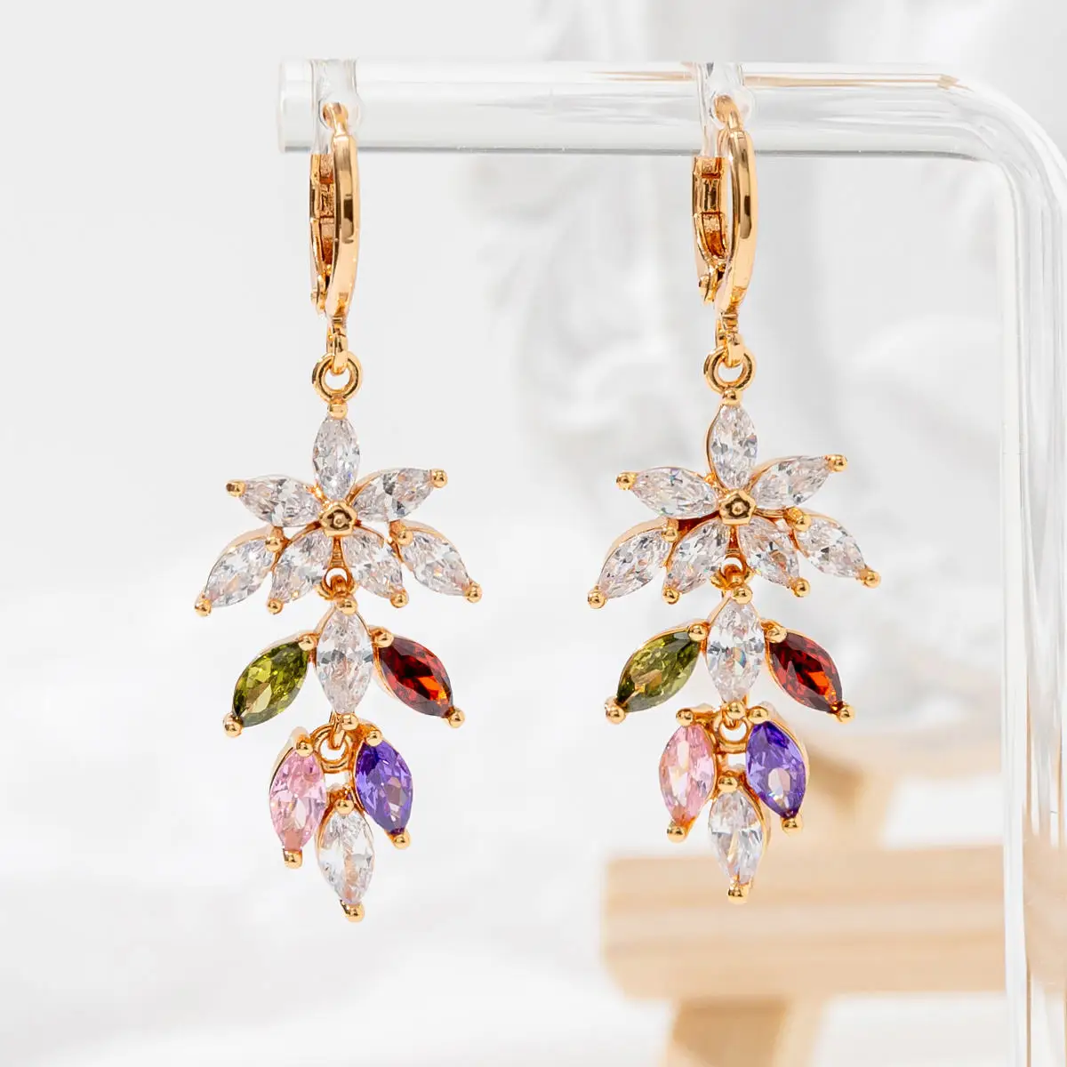 2023 Wholesale Fashion 18k Gold Plated Women Crystal Zirconia Zircon Diamond Huggie Hoop Drop Dangle Earrings With Charm Pendant