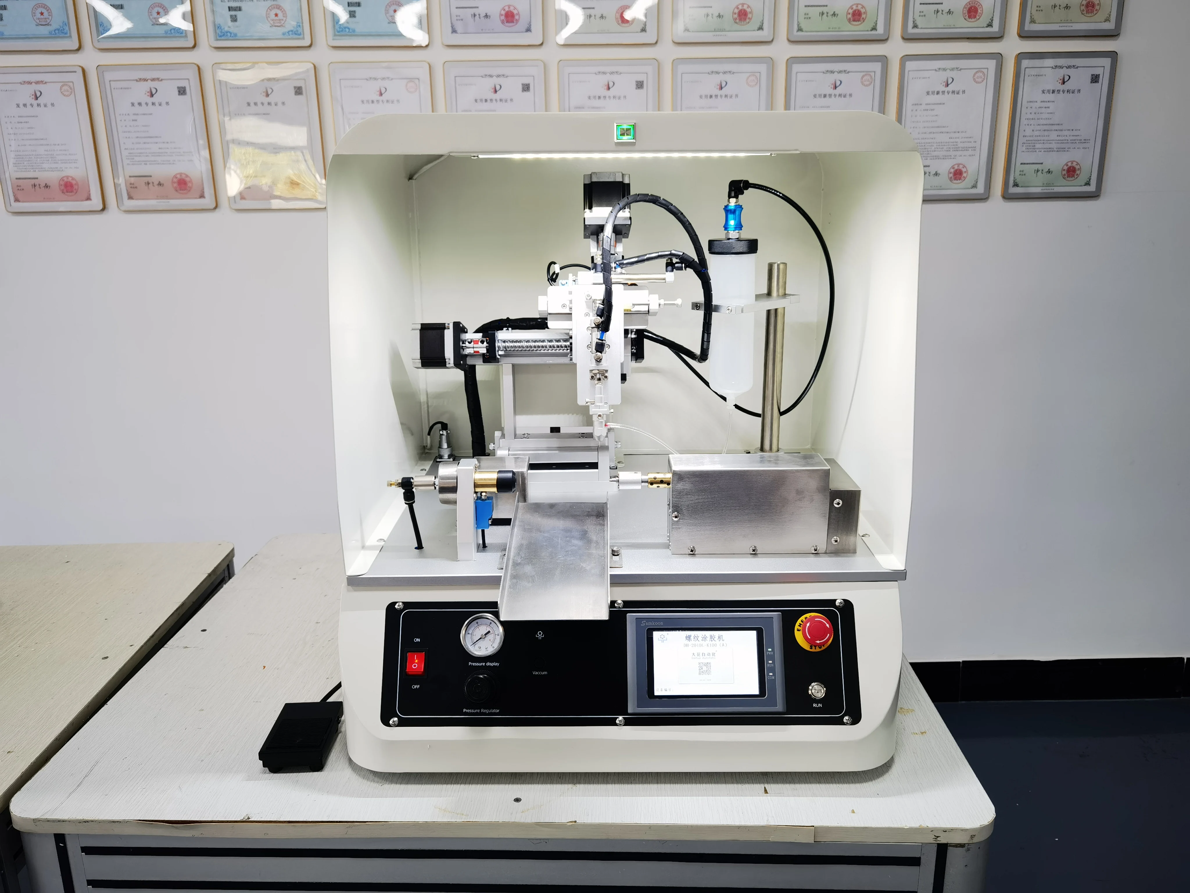 Anaerobic glue  thread coating machine for different type screw and bolt coating