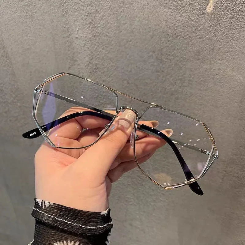 2024 New Double Bridge Vintage Gold Metal Eyeglasses Frames Fashion Irregular Optical Frame Computer Blue Light Blocking Glasses