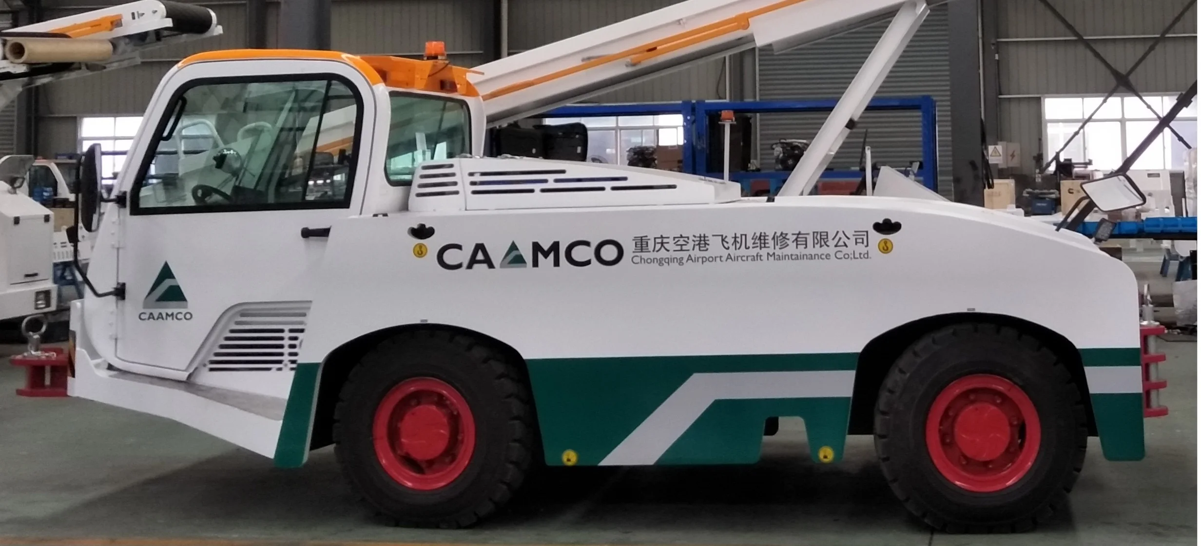 Aircraft Tug Pushback Tractor Aircraft Towing Tractor