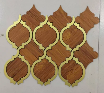 Beautiful Design White And Gold Irregular Kitchen Backsplash Waterjet Marble Mosaic Tile