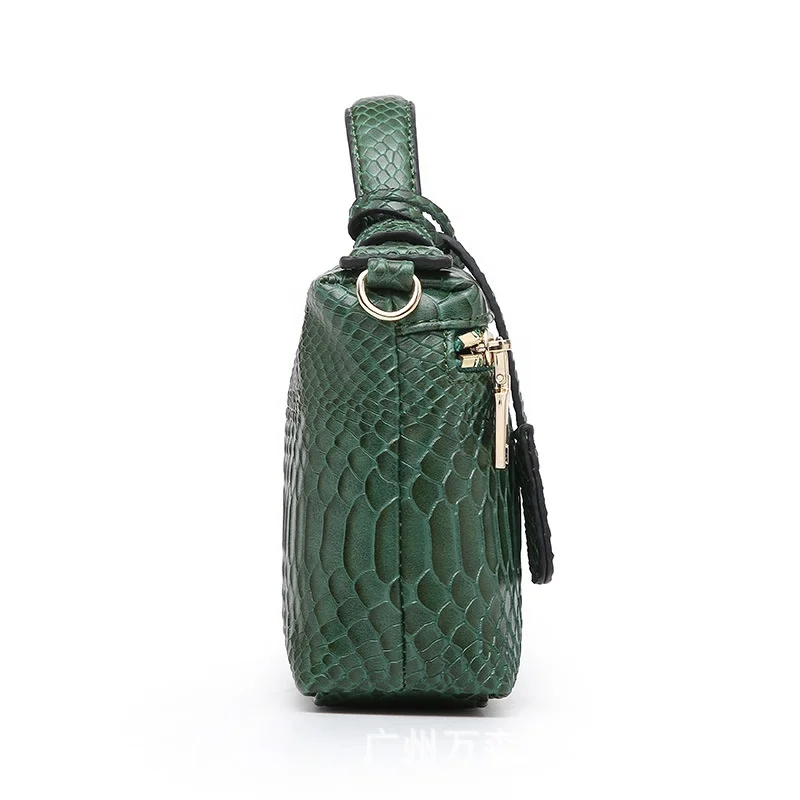 Fashion Designer Handbag Embossed lady chain Strap snake print leather clutch crocodile bag women