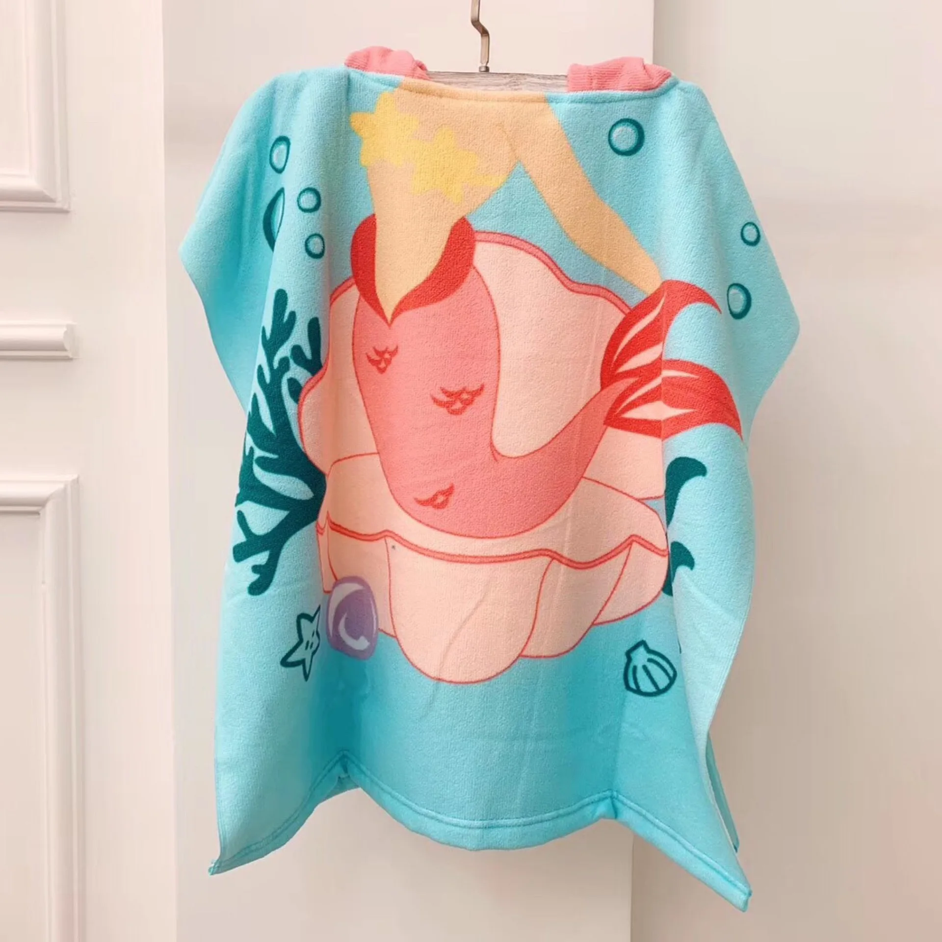 Hot sale Actor Supplying Beach Towel Printed Baby bath towel Surf Poncho Hooded Bath Beach Towel For children