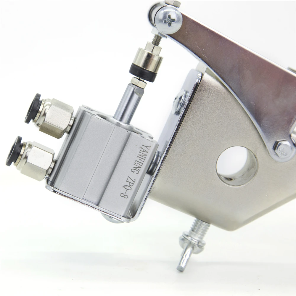 ZPQ-8 Hydra Automatic Airless Spray Guns are single acting automatic spray guns