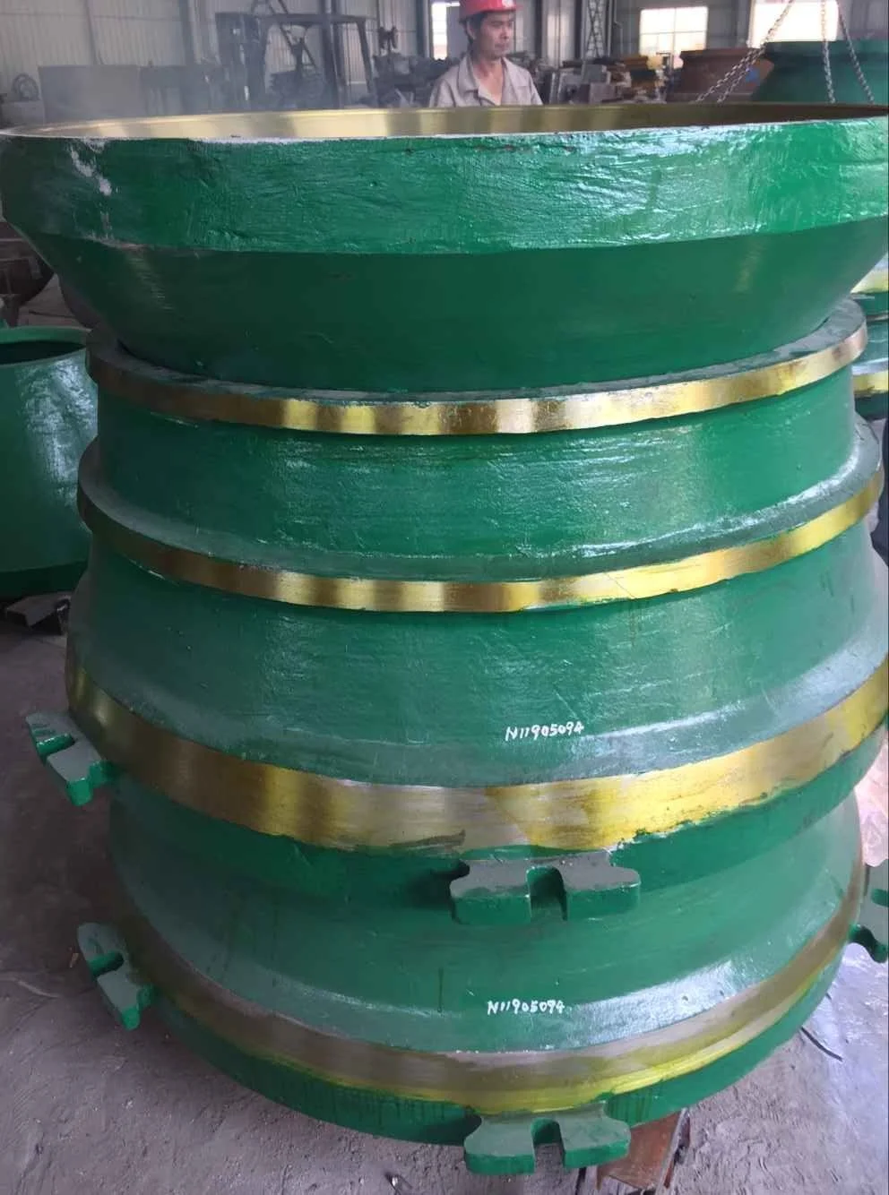 CH430 CS430 HP200 HP300 HP500 GP550 Crusher Spare Parts Bowl Liner Concave Mantle Cone Crusher Parts